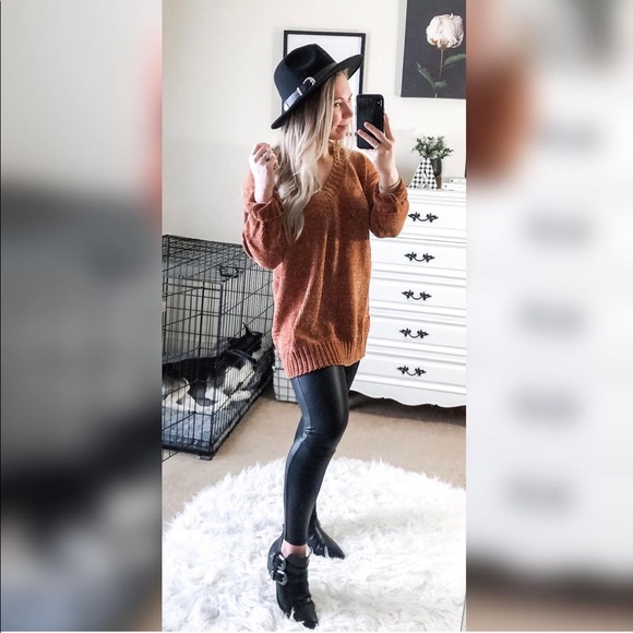 Meet your Posher, Kayla - Picture 3 of 6